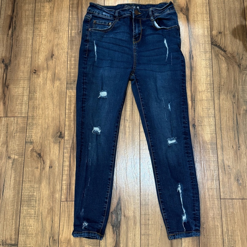 Blue Age Denim Skinny Ankle Jeans Women’s size 7 distressed
